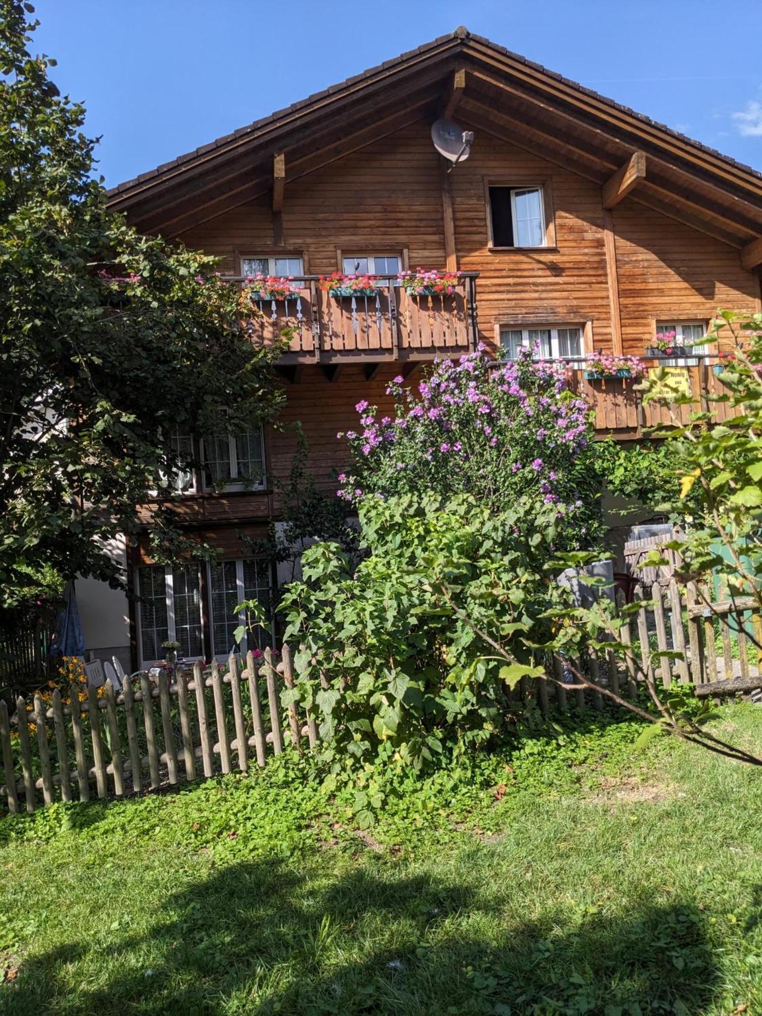 Bed And Breakfast - Die Aelplersuit Fuer Backpackers Im Berghuesli Linthal Εξωτερικό φωτογραφία